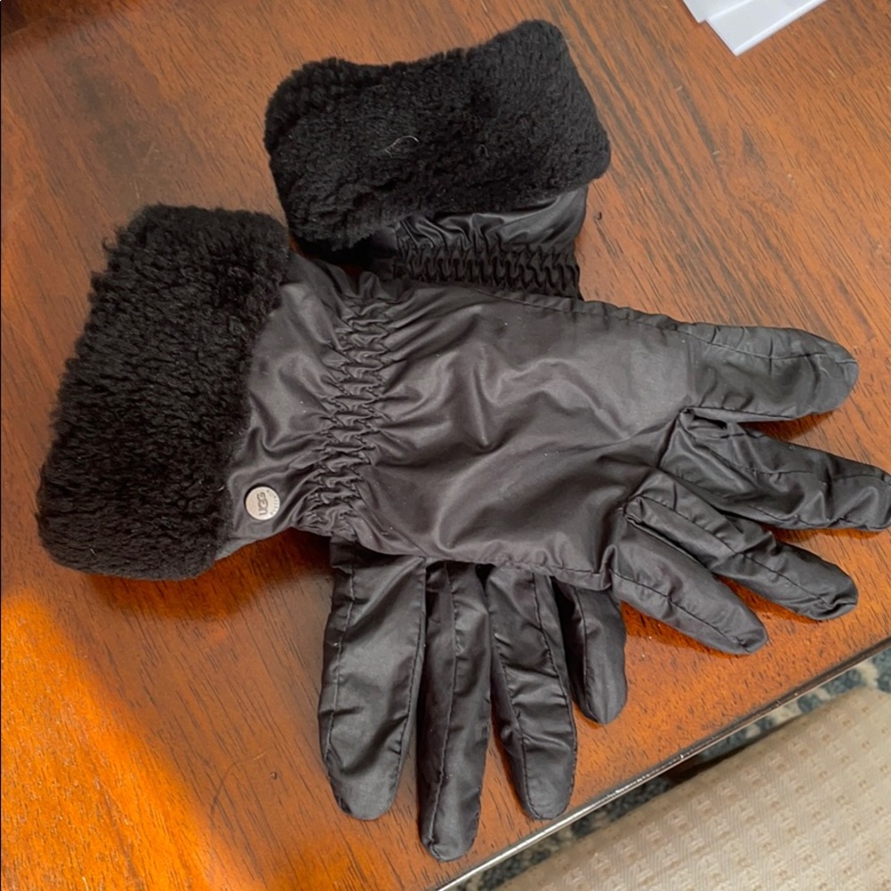 Ugg Gloves - image 1